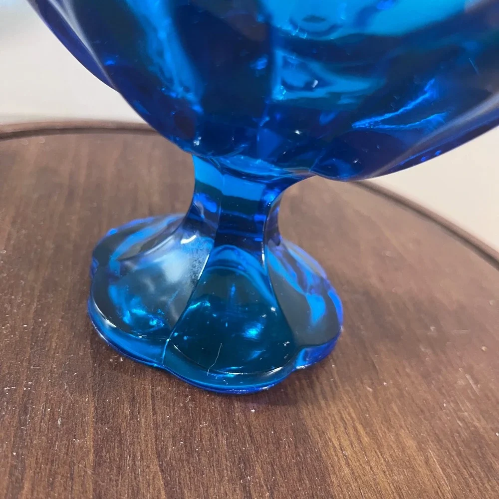 L.E. Smith Handkerchief Console Bowl Peacock Blue Glass Ruffled Pedestal
